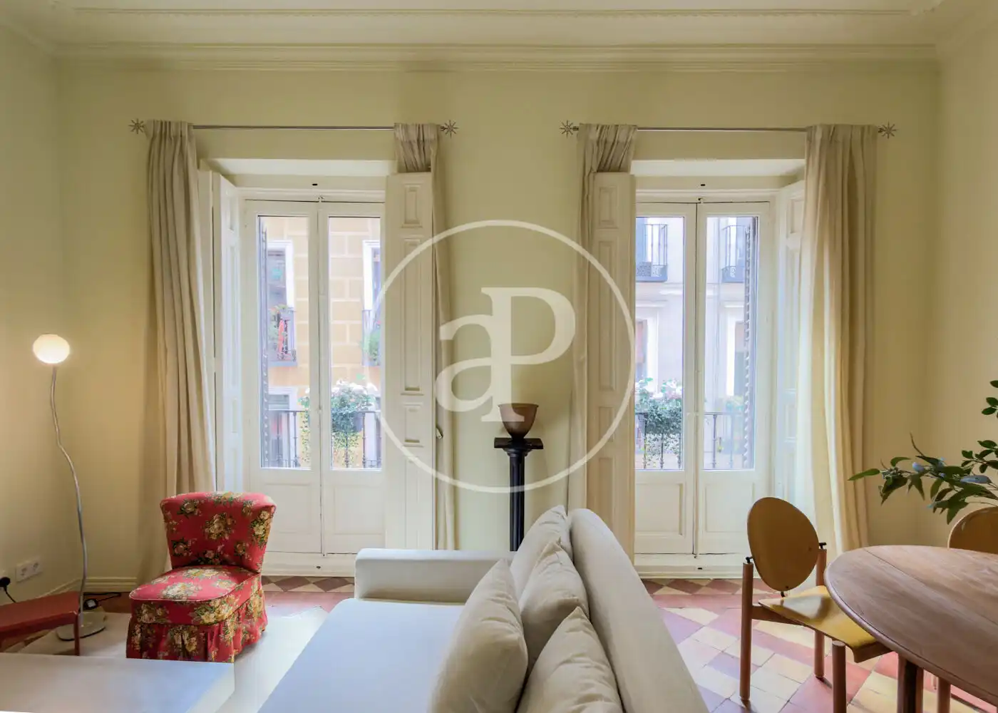 Sala d'estar de Pis de lloguer en Madrid amb Aire condicionat, Calefacció i Moblat