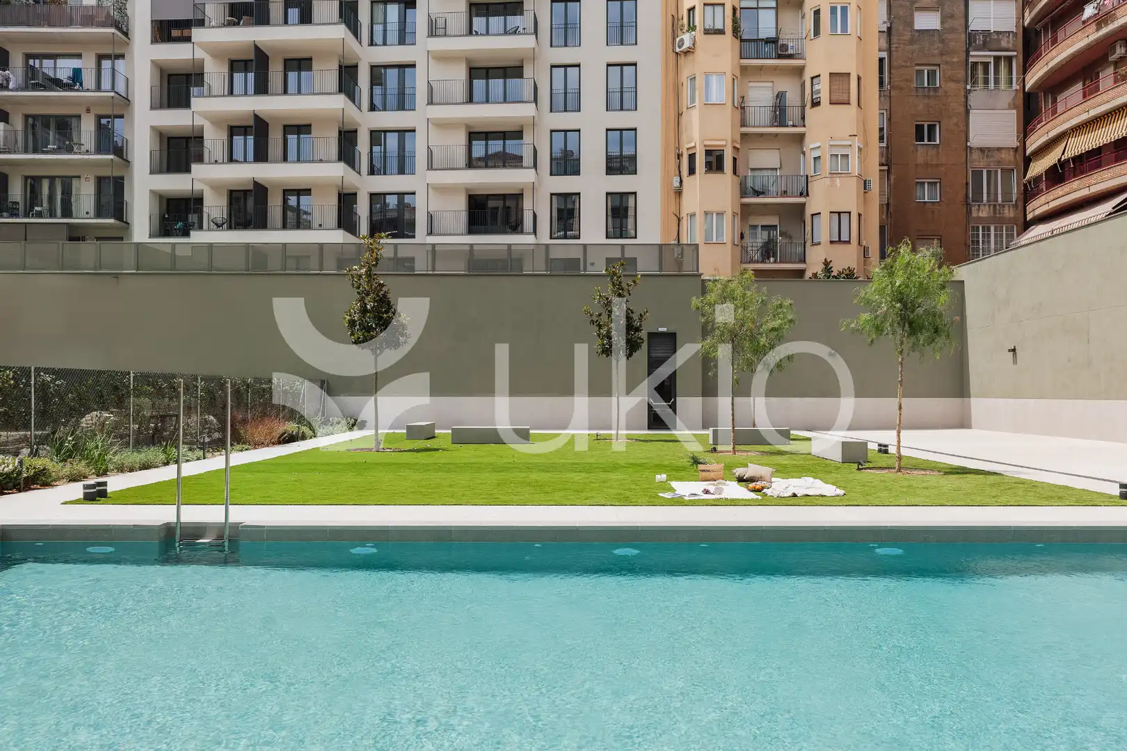 Mini appartamento con terrazza in affitto a Carrer de Rocafort, imagen 24