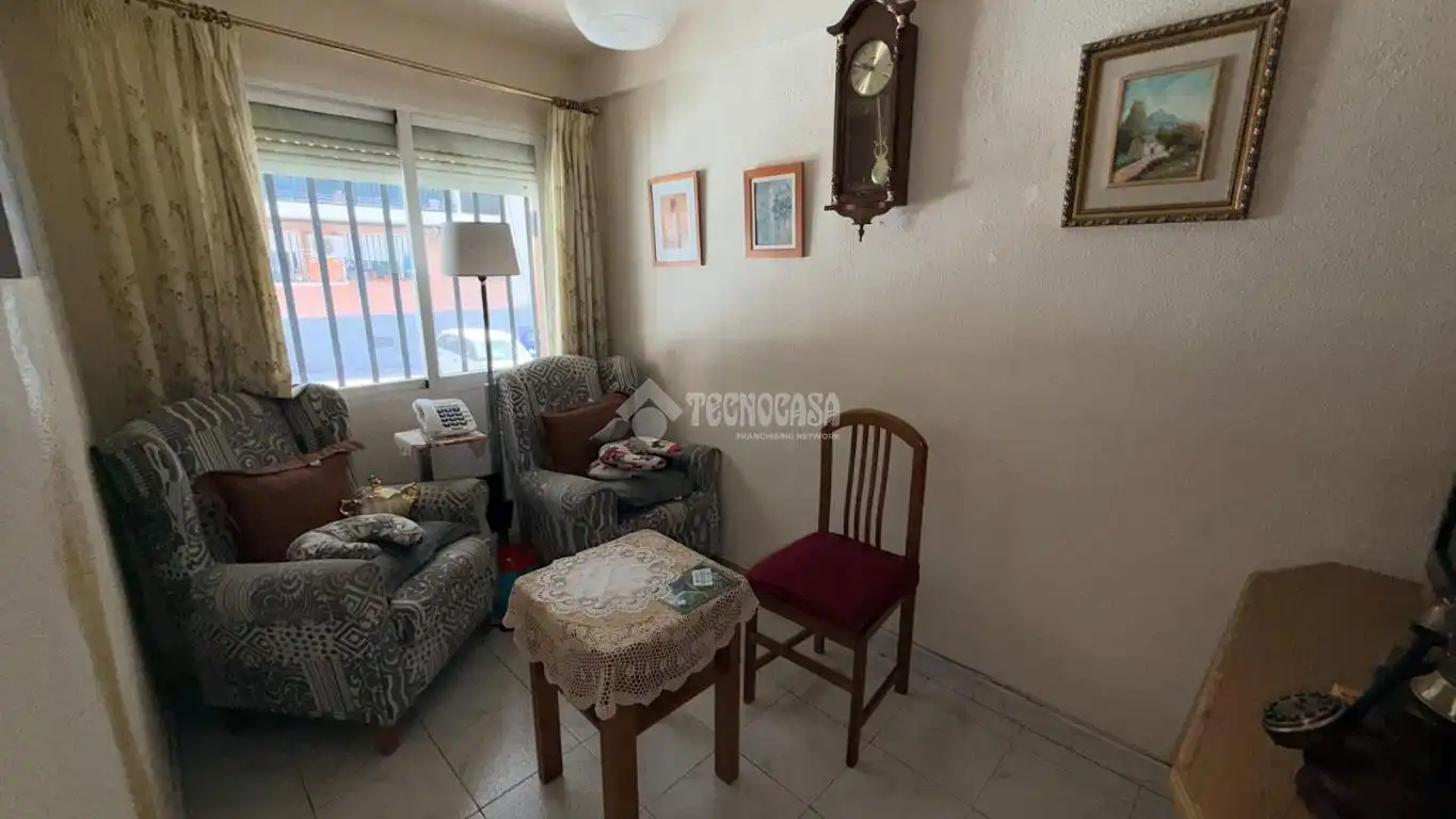 Wohnzimmer von Wohnung zum Verkauf in Madrid mit Klimaanlage und Balkon