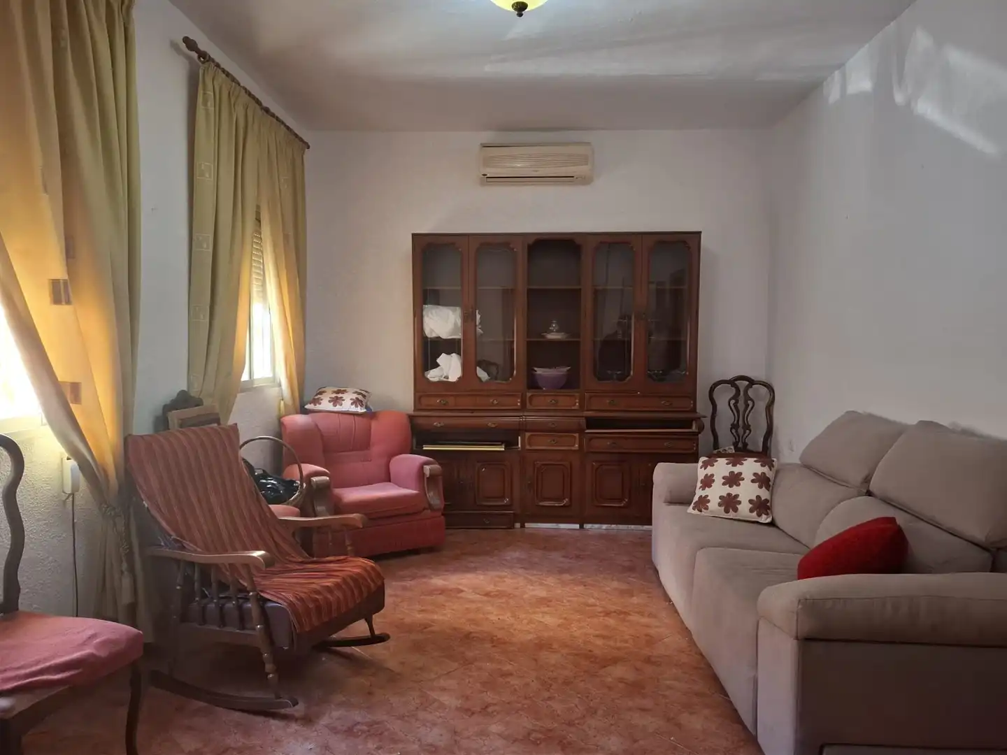 Sala d'estar de Casa o xalet en venda en Torrenueva Costa amb Terrassa, Traster i Moblat