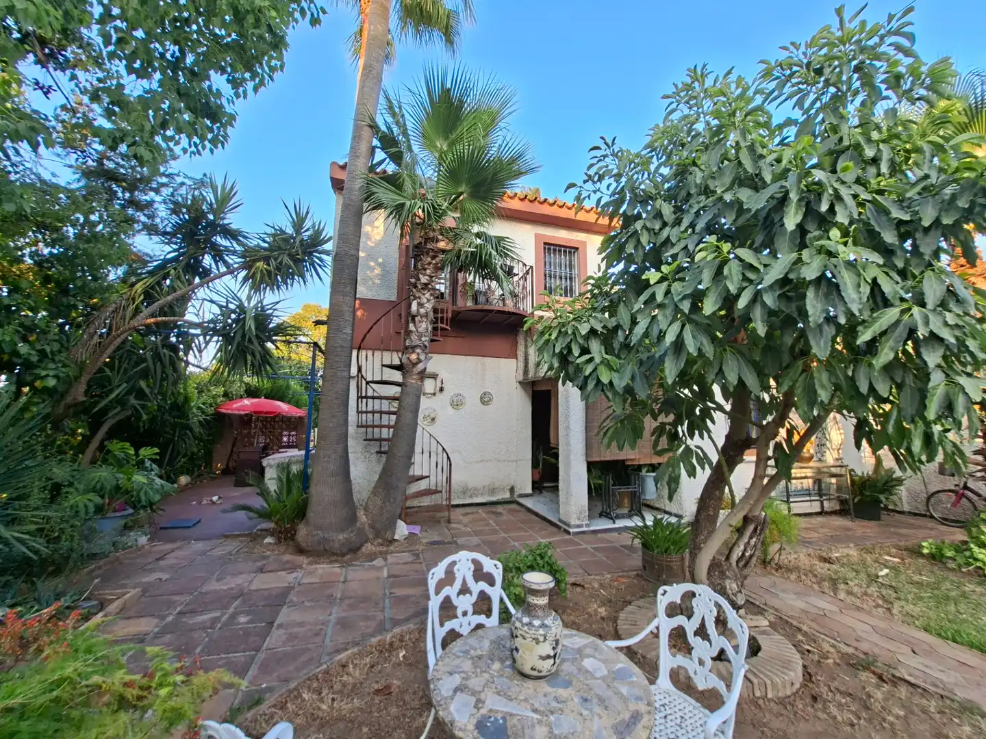 Garden of Houses for sale in Espartinas  with Air Conditioner, Heating and Private garden