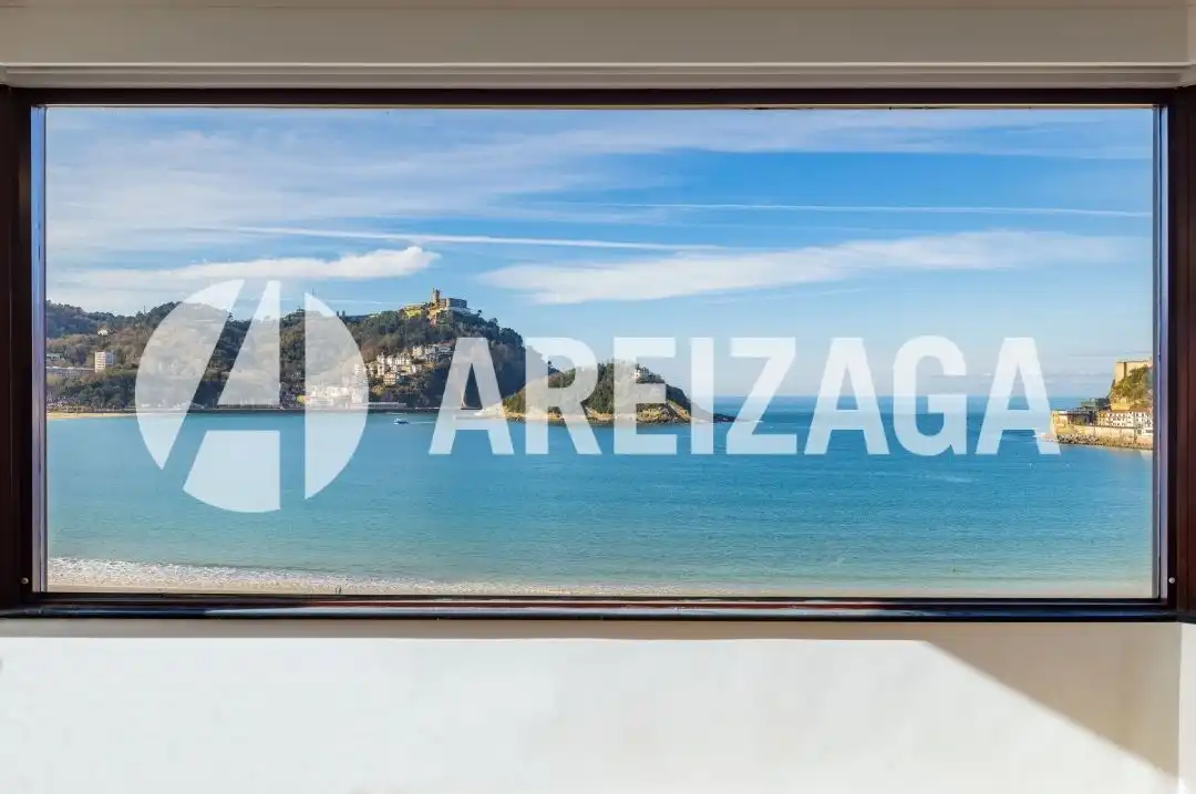 Exterior view of Flat for sale in Donostia - San Sebastián   with Air Conditioner, Heating and Terrace