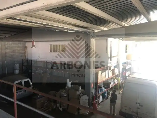 Fabrikhallen zur Miete in Vigo 
