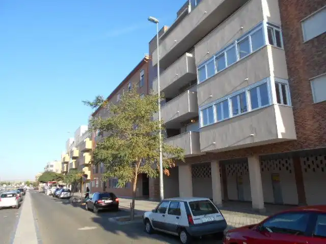 Vista exterior de Local de lloguer en Ávila