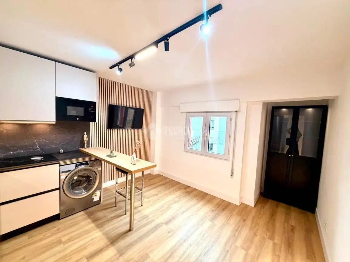 Vista exterior de Piso en venta en Santander con Calefacción, Parquet y Amueblado