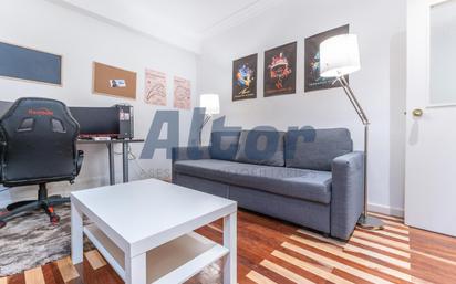 Living room of Flat for sale in  Madrid Capital  with Air Conditioner