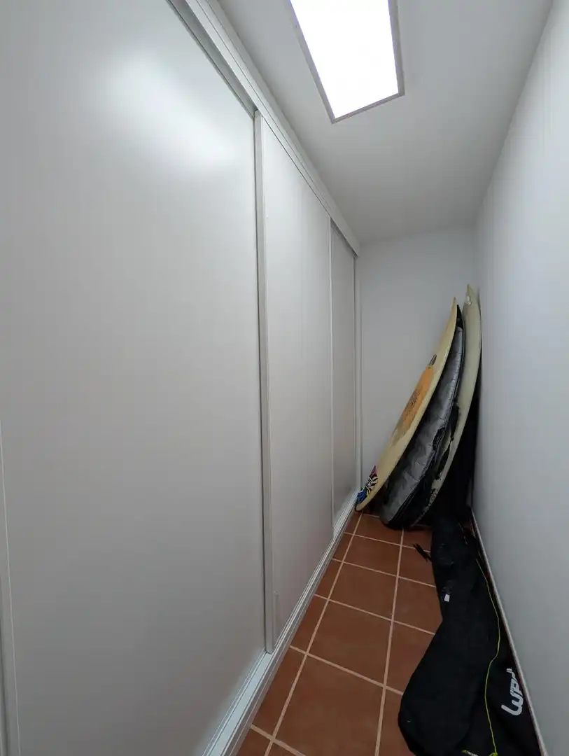 Habitación de Casa adosada de alquiler en La Línea de la Concepción con Aire acondicionado, Calefacción y Jardín privado