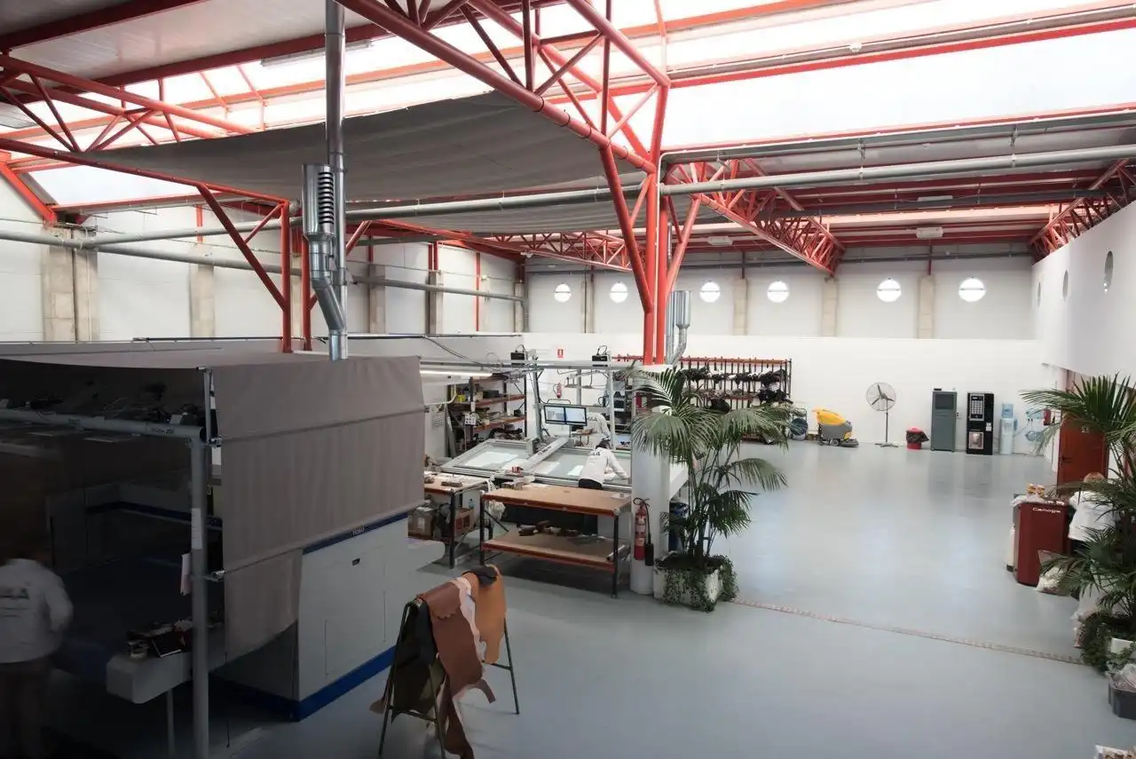 Nave industrial en venta en Villena