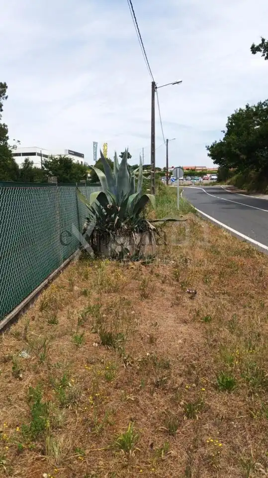 Terreno en venta en Noia