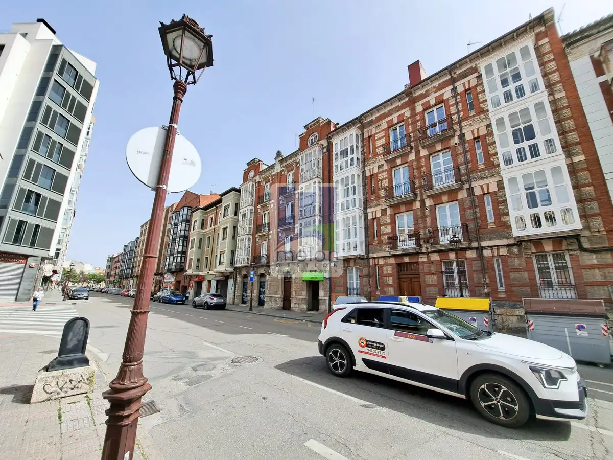 Vista exterior de Pis en venda en Burgos amb Traster