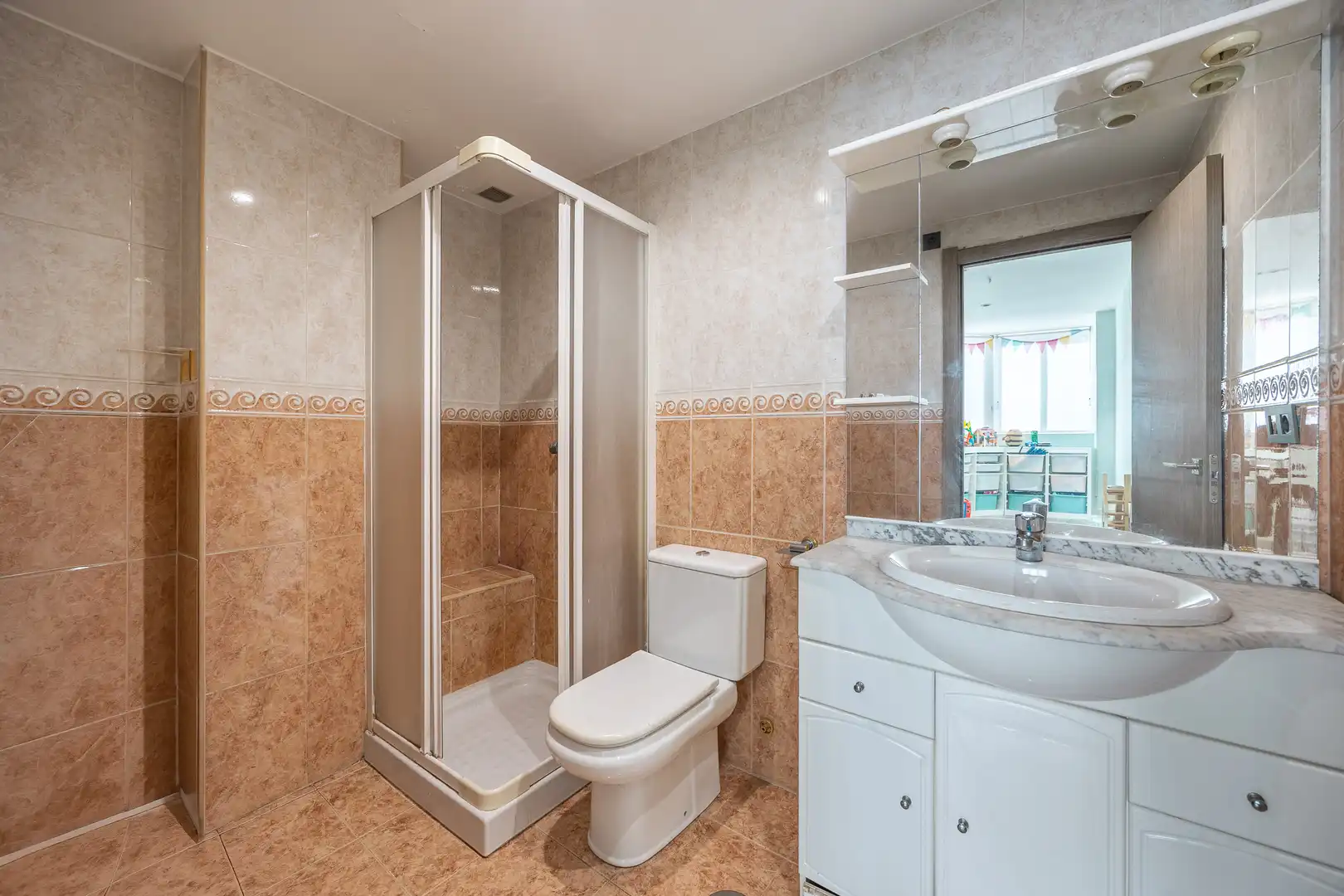 Baño de Piso en venta en Benidorm con Amueblado