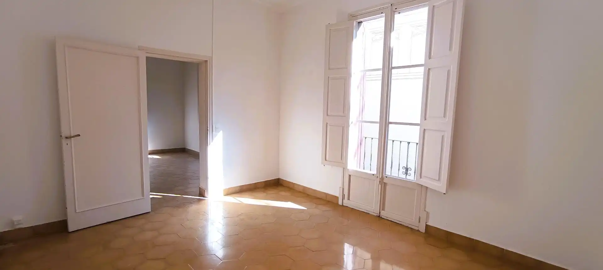 Flat for rent in  Palma de Mallorca  with Air Conditioner and Balcony