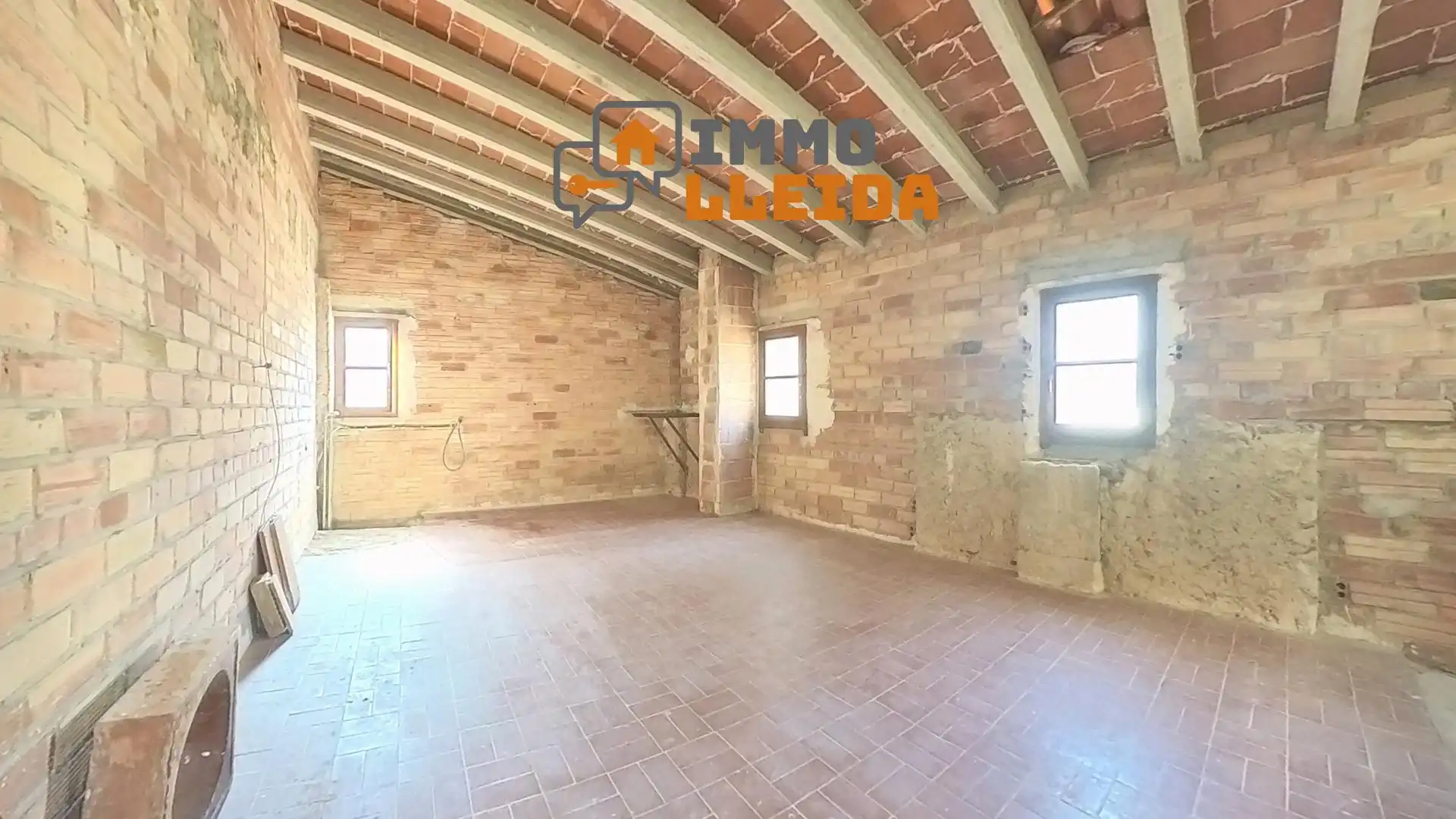Casa adosada en venta en Granyena de les Garrigues con Calefacción y Terraza