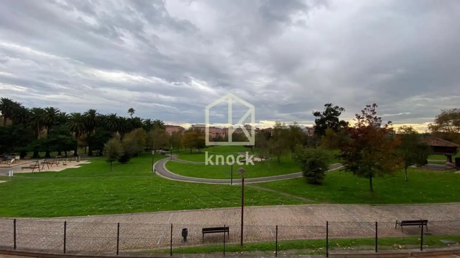 Flat for rent in Gijón - Calle Concejo de Villayón, Jove