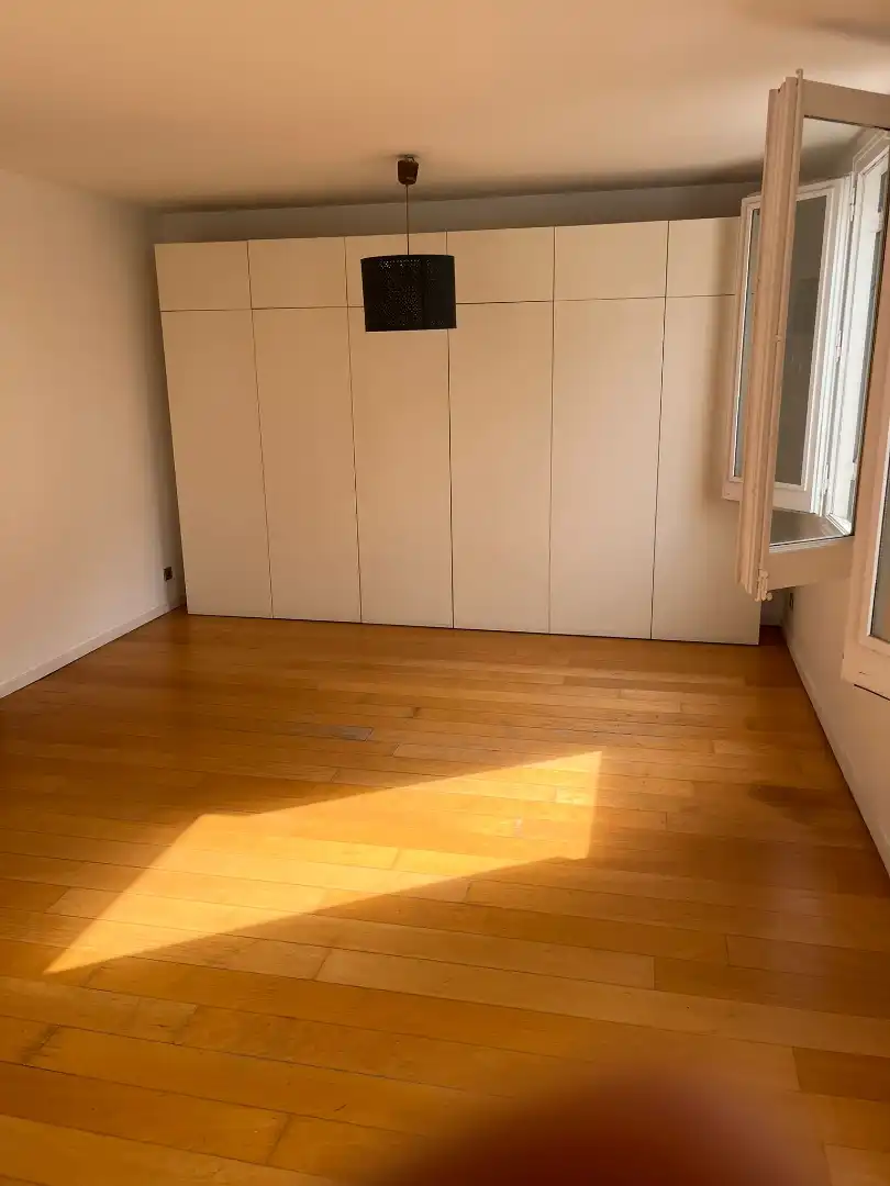 Habitación de Piso en venta en Barcelona con Horno, Lavadora y Microondas