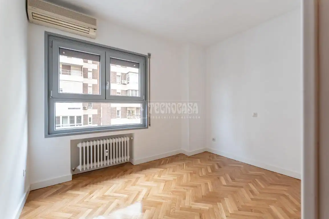 Habitación de Piso en venta en Madrid con Aire acondicionado, Calefacción y Piscina comunitaria