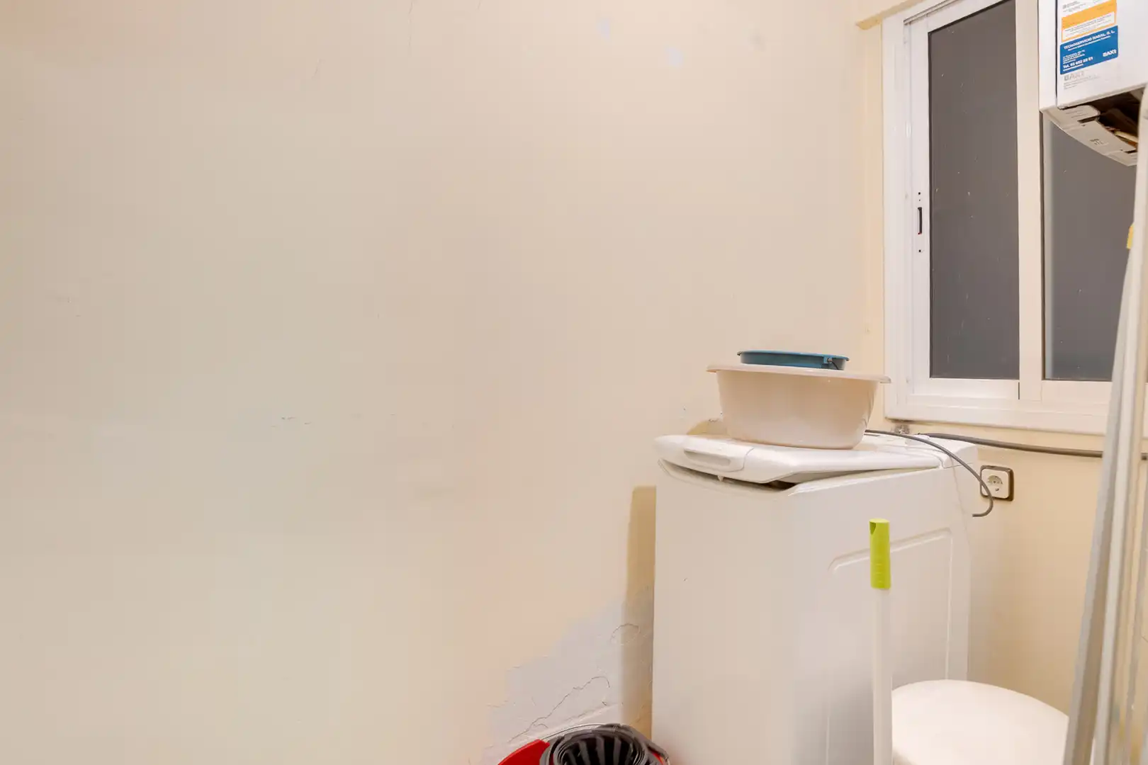 Bathroom of Flat for sale in L'Hospitalet de Llobregat