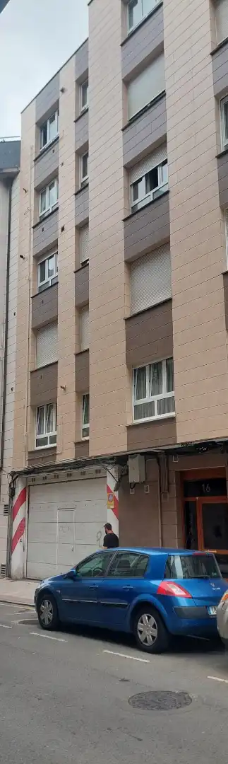 Vista exterior de Local en venta en Gijón  con Amueblado