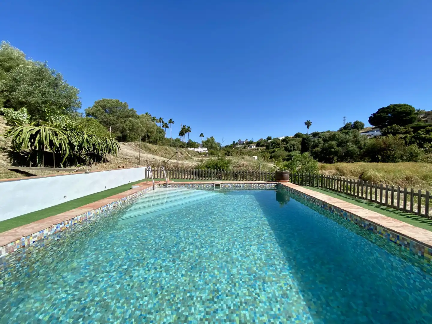 Swimming pool of Country homes for sale in Estepona  with Air Conditioner, Private garden and Terrace