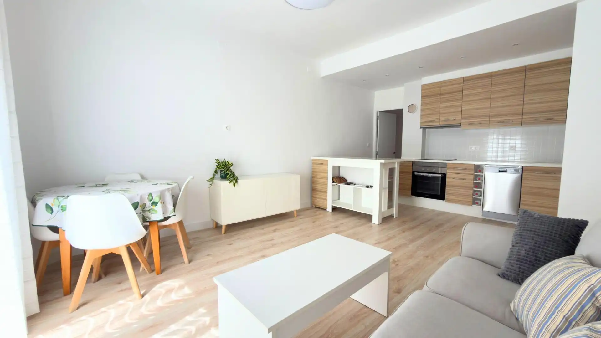 Piso con terraza en venta en PASCUAL CARACENA TORRES