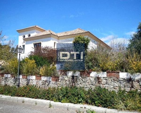 Casa-chalet en Venta en Urbanización Las Alondras en Benalup-Casas Viejas