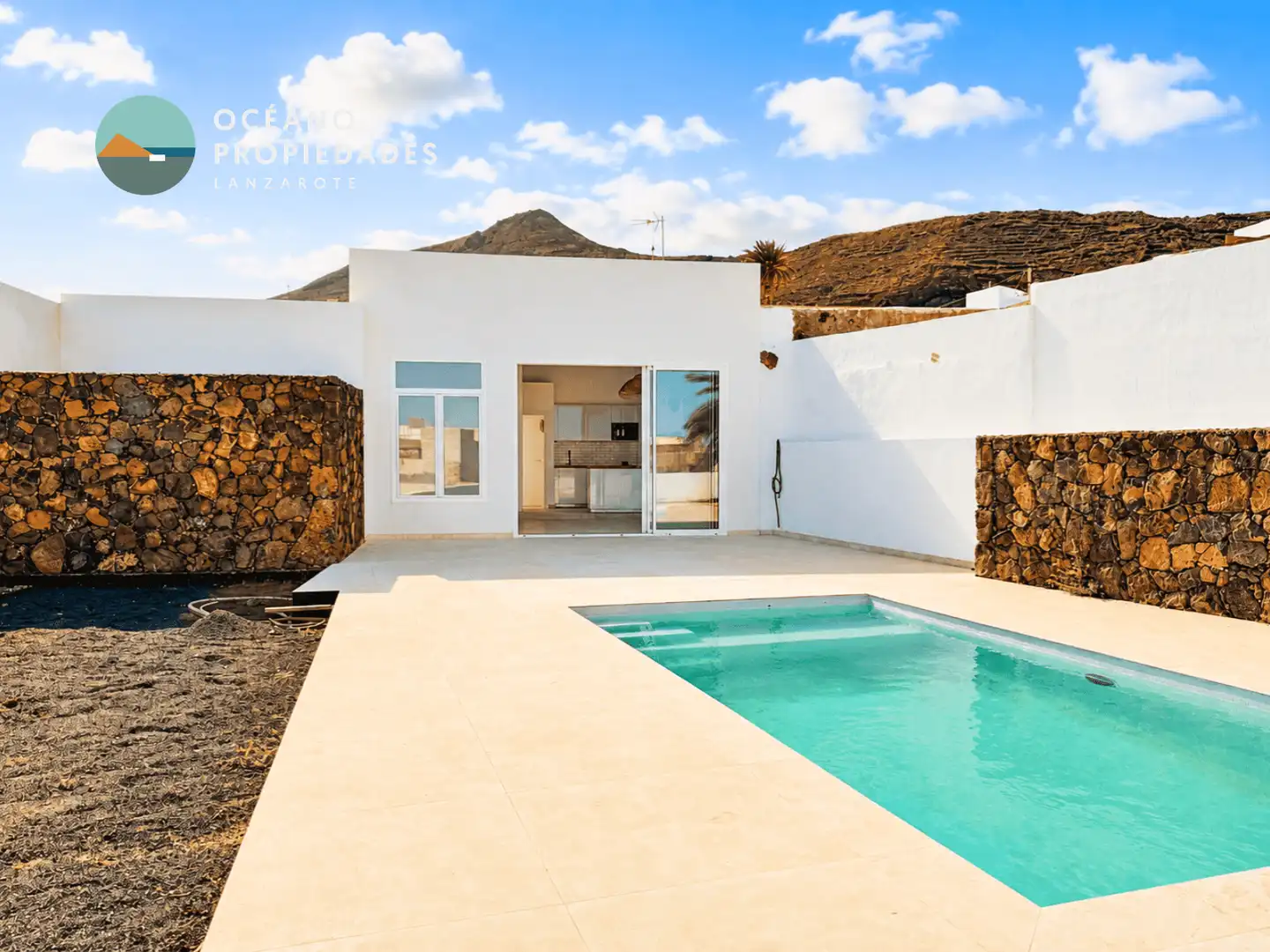 Exterior view of Houses for sale in Haría  with Private garden and Swimming Pool