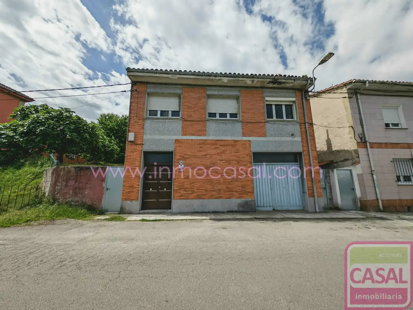 Vista exterior de Casa o chalet en venta en Oviedo  con Calefacción y Trastero
