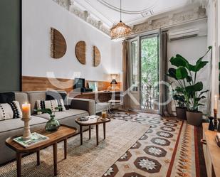 Living room of Apartment to rent in  Barcelona Capital  with Air Conditioner, Furnished and Oven