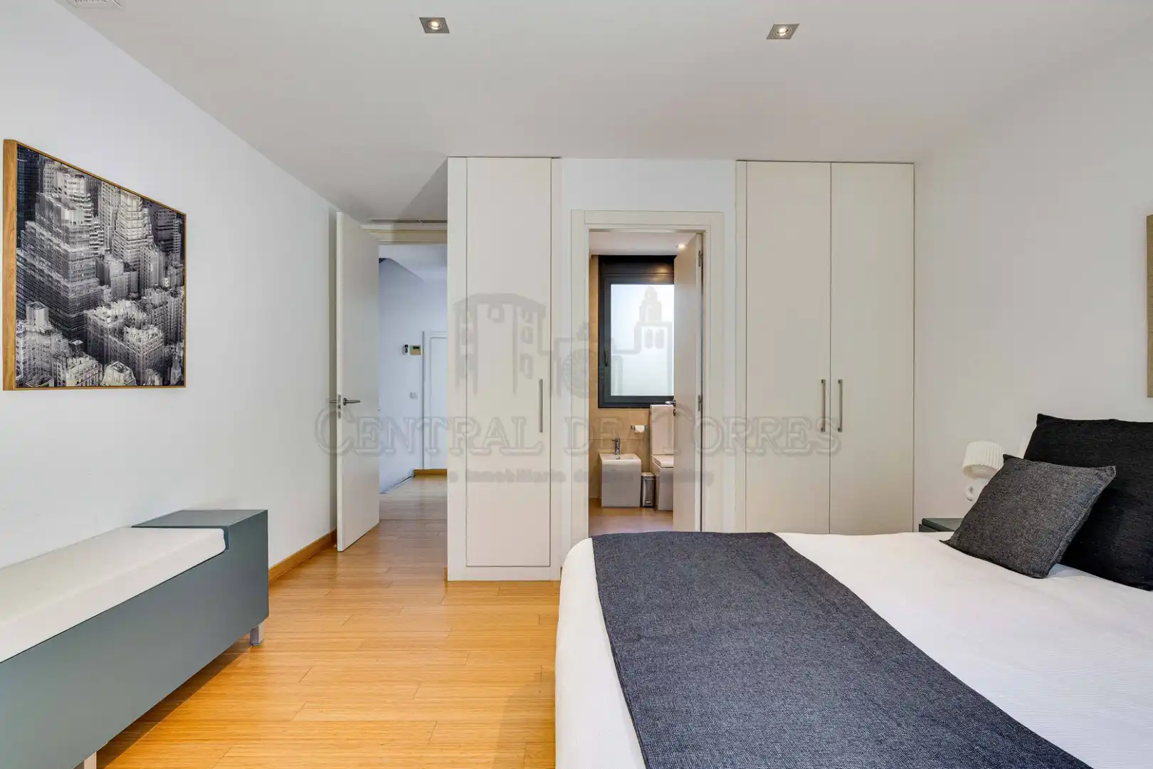 Dormitori de Casa o xalet en venda en Sant Cugat del Vallès amb Aire condicionat, Calefacció i Jardí privat