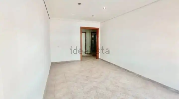 Piso de alquiler en Carrer de Joan d'Àustria, Centro