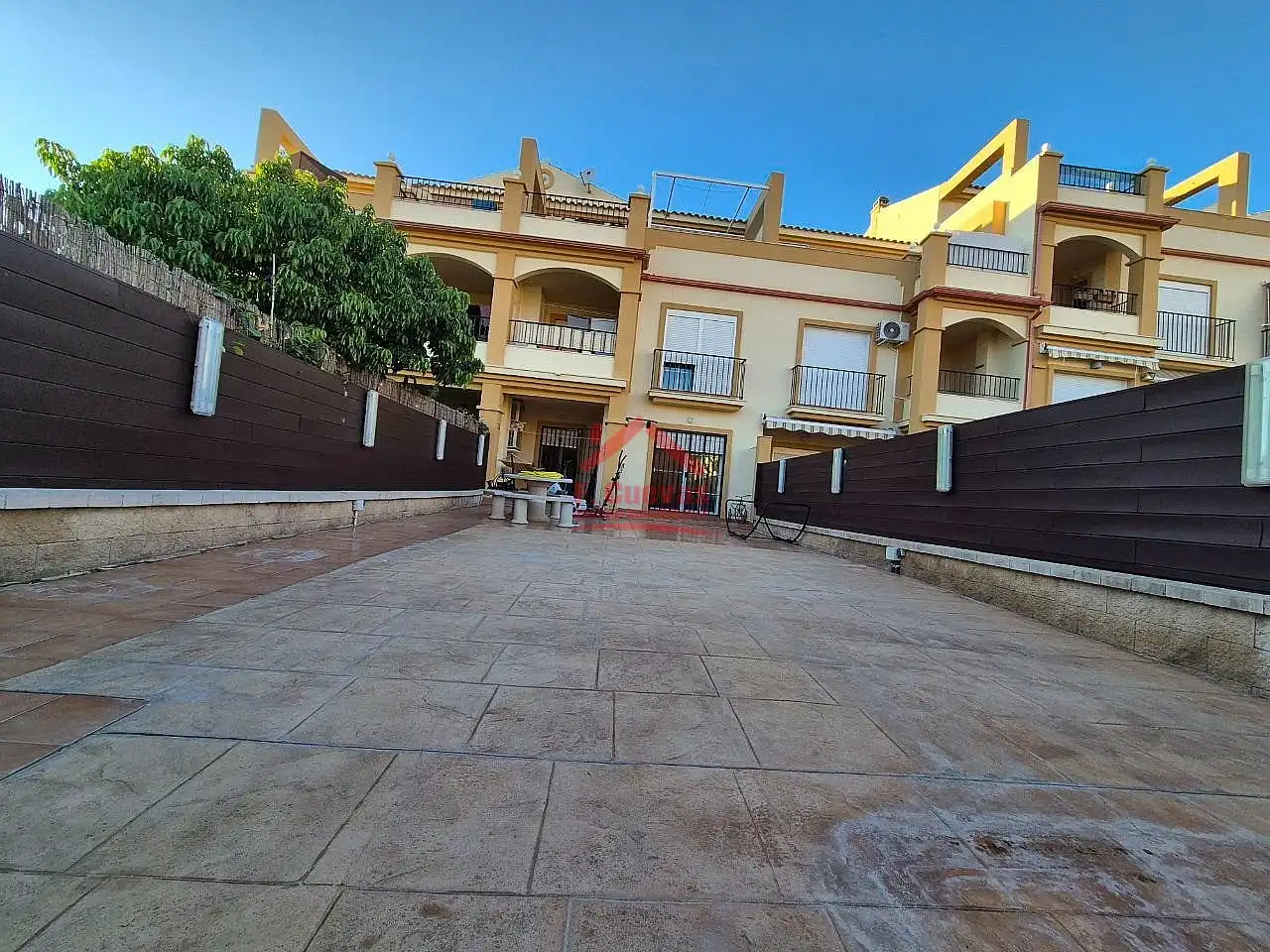Vista exterior de Apartamento en venta en Vélez-Málaga con Aire acondicionado, Calefacción y Jardín privado