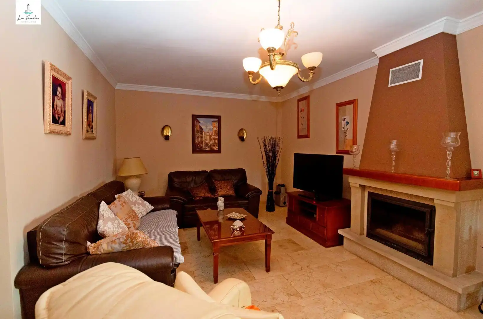 Sala de estar de Casa o chalet en venta en Málaga con Aire acondicionado, Jardín privado y Terraza