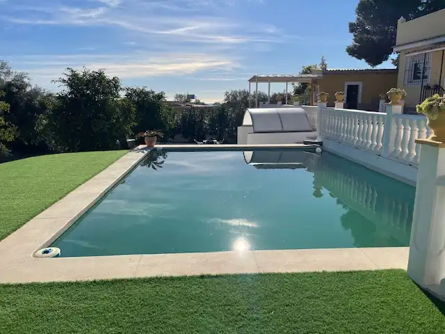 Piscina de Casa o xalet en venda en Alicante / Alacant amb Aire condicionat, Calefacció i Jardí privat