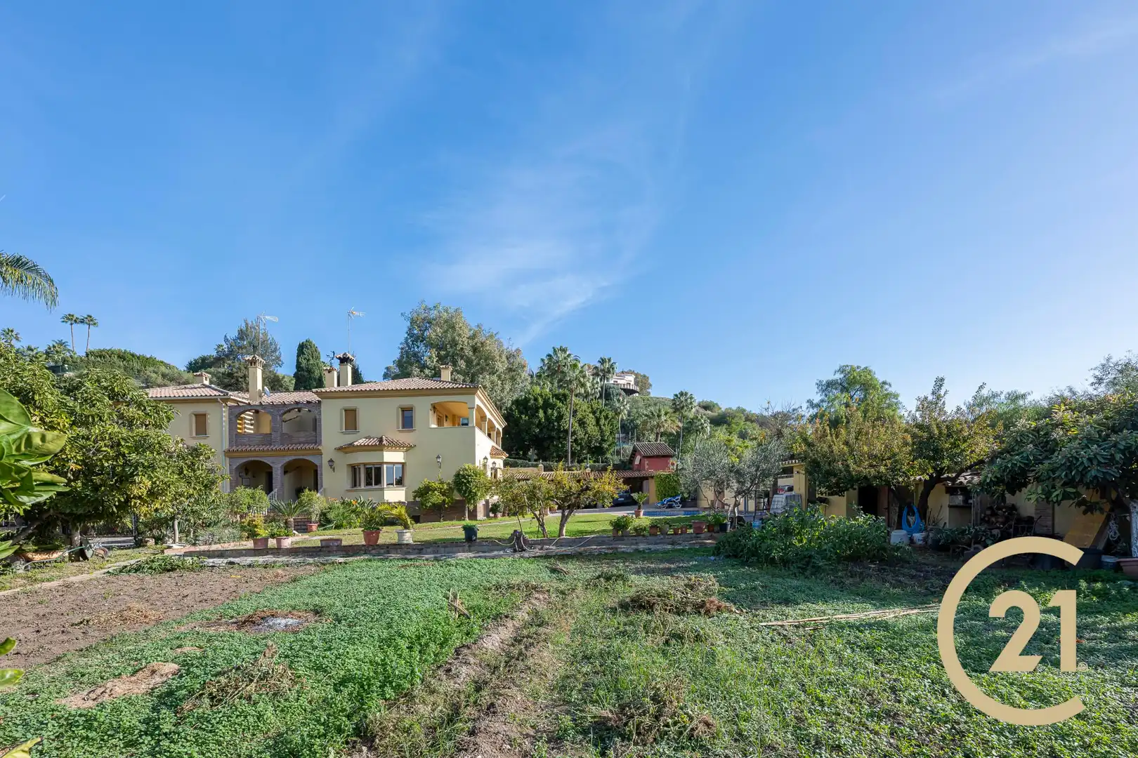 Jardín de Casa adosada en venta en Benahavís con Aire acondicionado, Jardín privado y Terraza