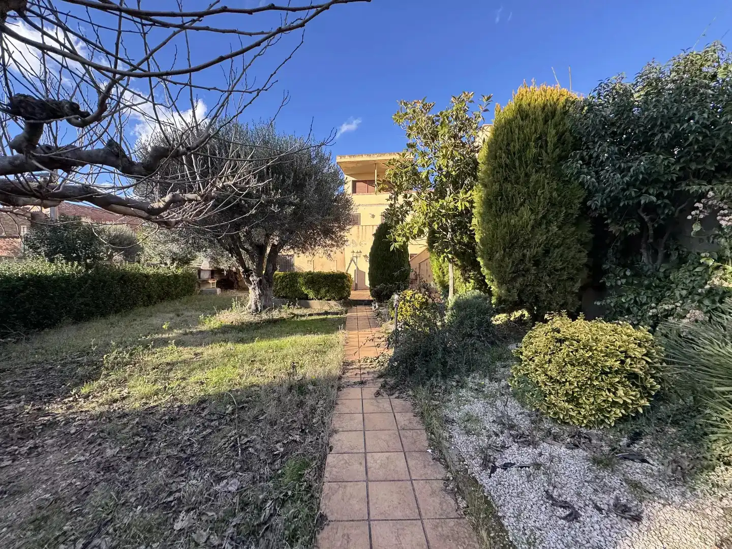 Jardí de Casa o xalet en venda en Borrassà amb Parquet, Terrassa i Piscina