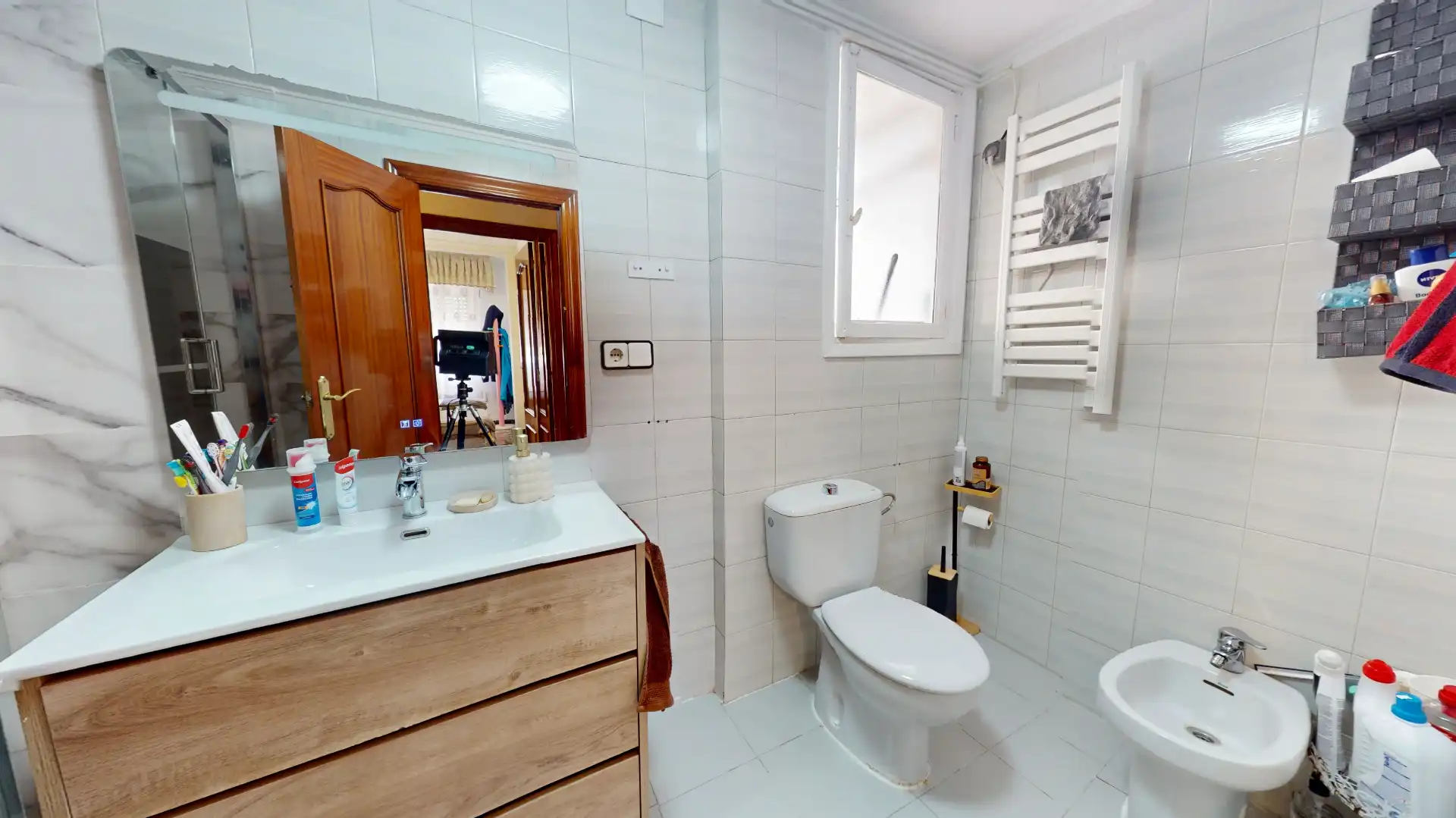 Bathroom of Flat for sale in Elda  with Air Conditioner, Furnished and Oven