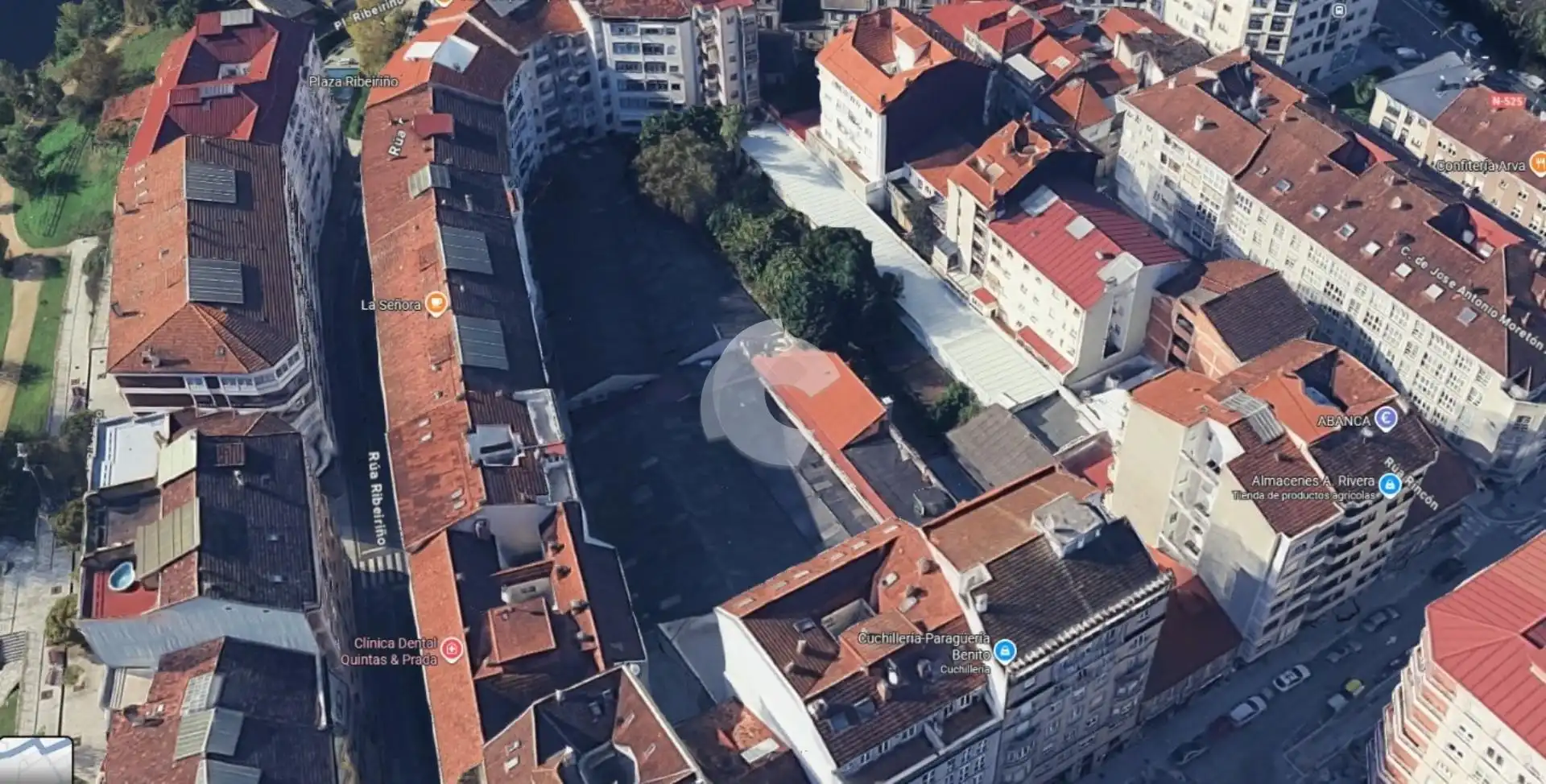 Vista exterior de Edificio en venta en Ourense Capital 