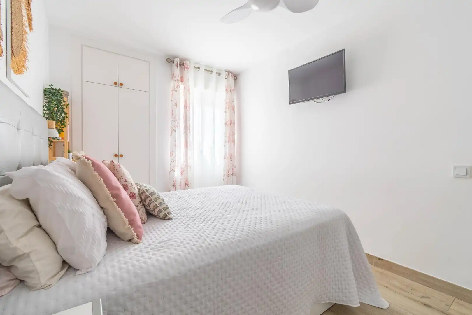 Habitación de Piso en venta en Almería con Aire acondicionado y Terraza