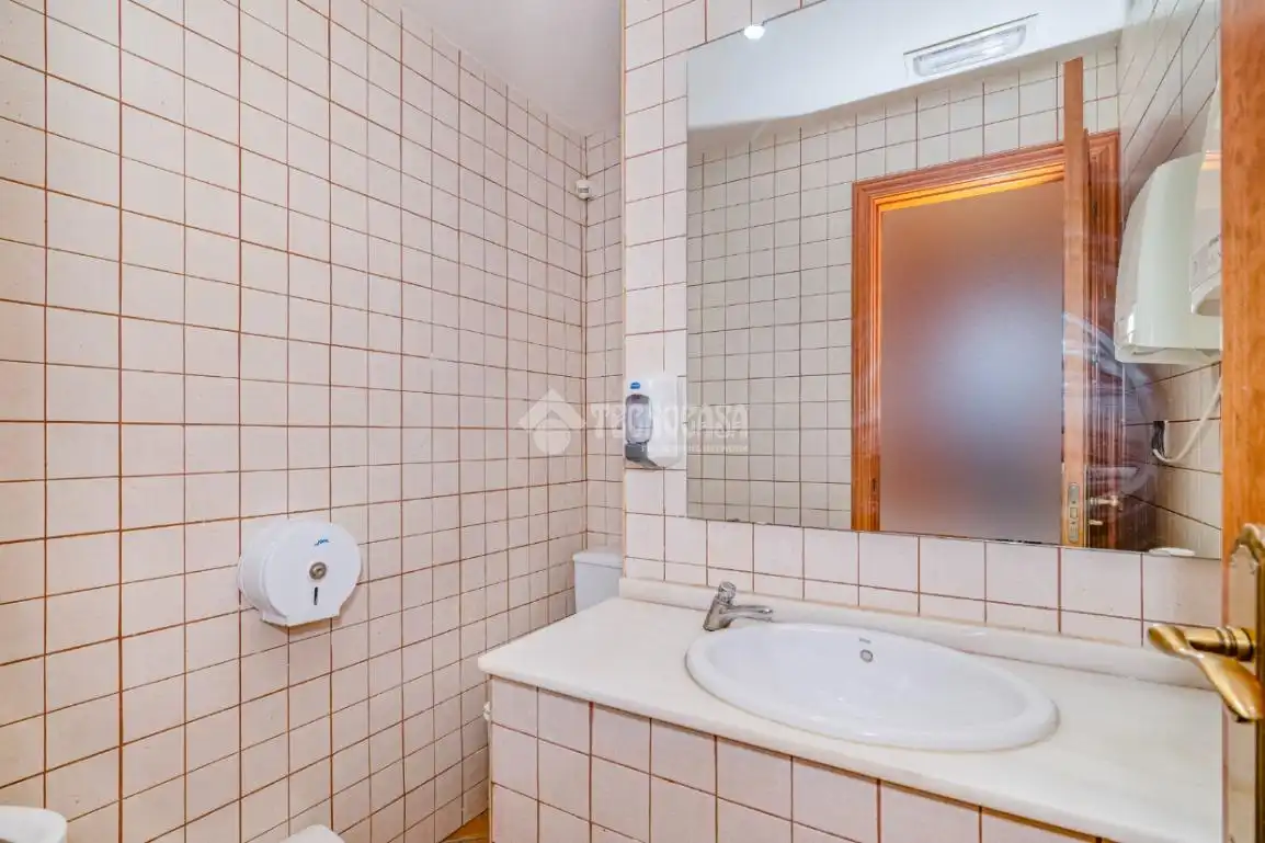 Baño de Casa adosada en venta en Loja con Trastero