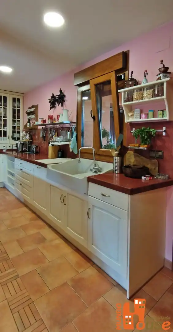 Cocina de Casa o chalet en venta en Real Sitio de San Ildefonso con Calefacción y Terraza