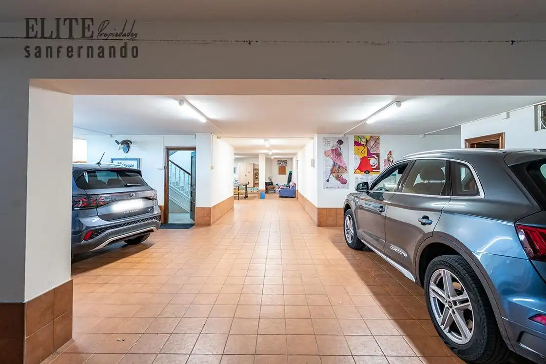 Parking de Casa o chalet en venta en Piélagos con Calefacción, Jardín privado y Trastero