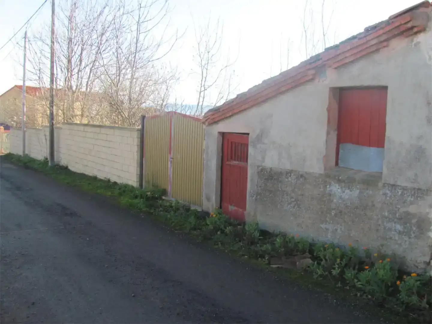 Vista exterior de Pis en venda en Villar de Torre amb Jardí privat, Traster i Moblat