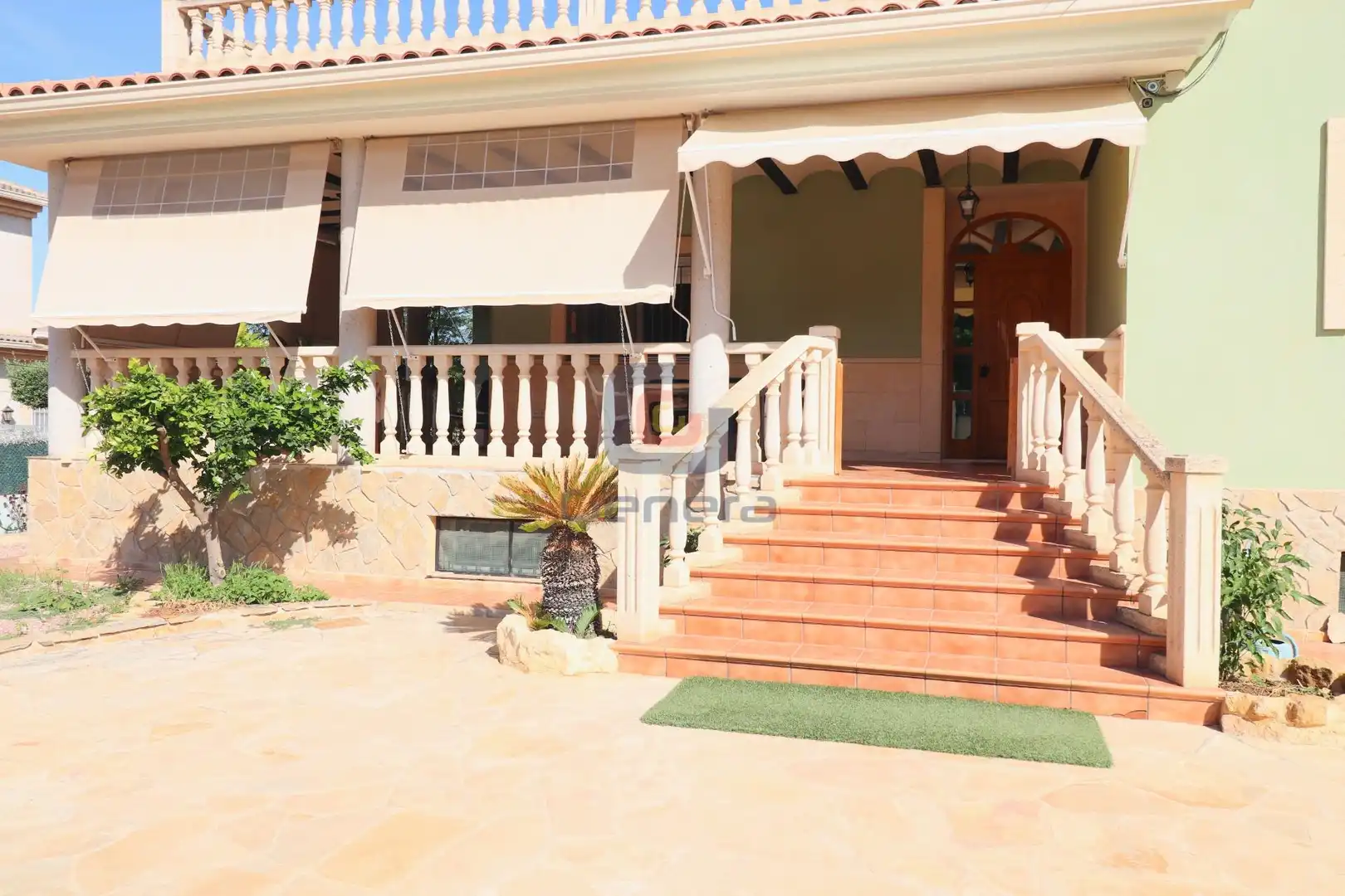 Casa o chalet en venta en San Vicente del Raspeig / Sant Vicent del Raspeig con Aire acondicionado, Calefacción y Jardín privado