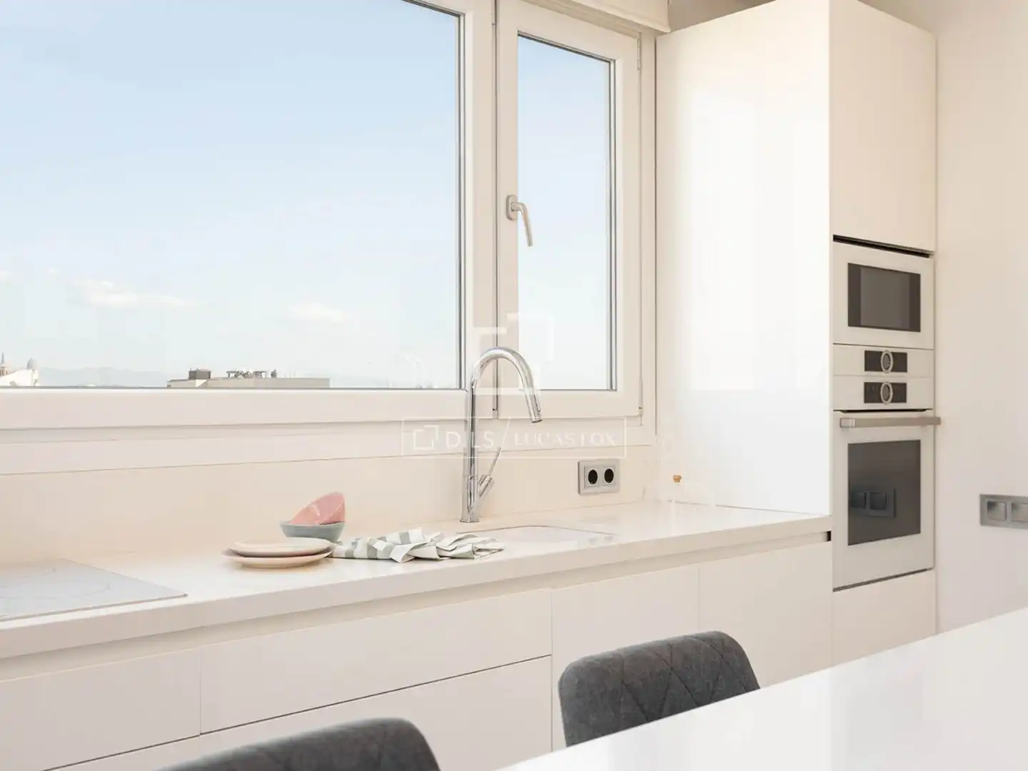 Cocina de Ático de alquiler en Barcelona con Aire acondicionado, Calefacción y Terraza