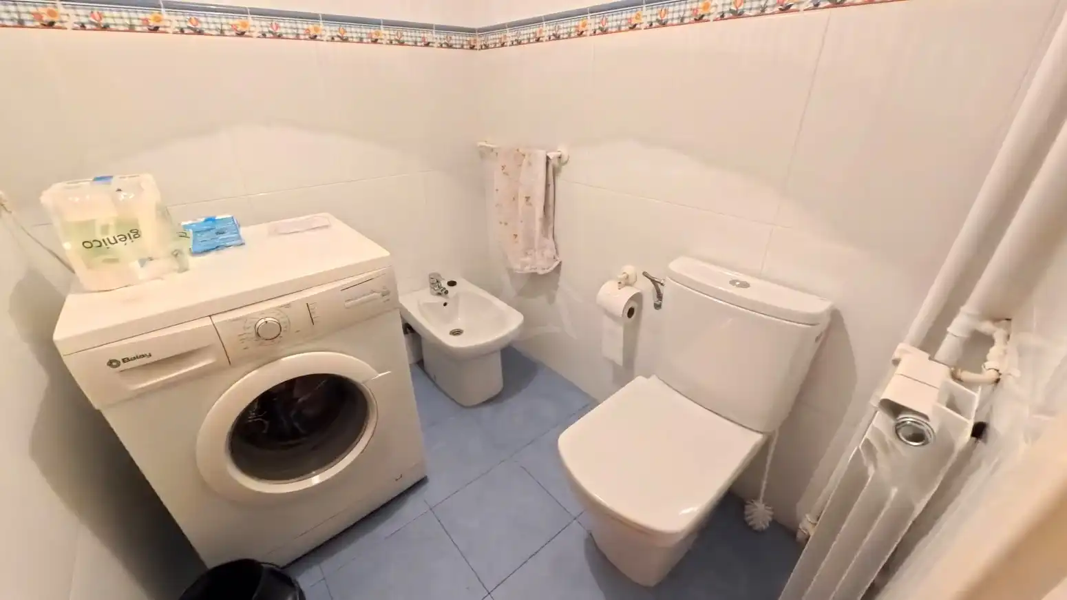 Badezimmer von Wohnung zum Verkauf in  Logroño mit Heizung, Parkett und Terrasse