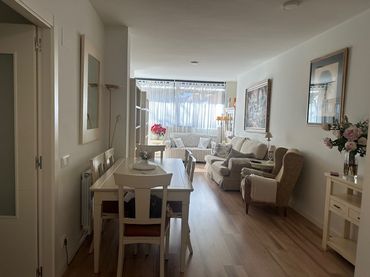 Flat with lift for sale in Centre