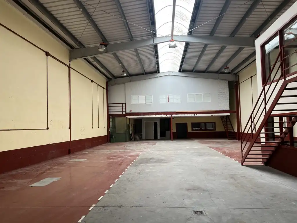 Industrial buildings for sale in Lugo  with Alarm