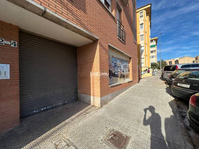 Local comercial en Alquiler en Amadeu Vives, 1 en Bases de Manresa - Carretera de Santpedor