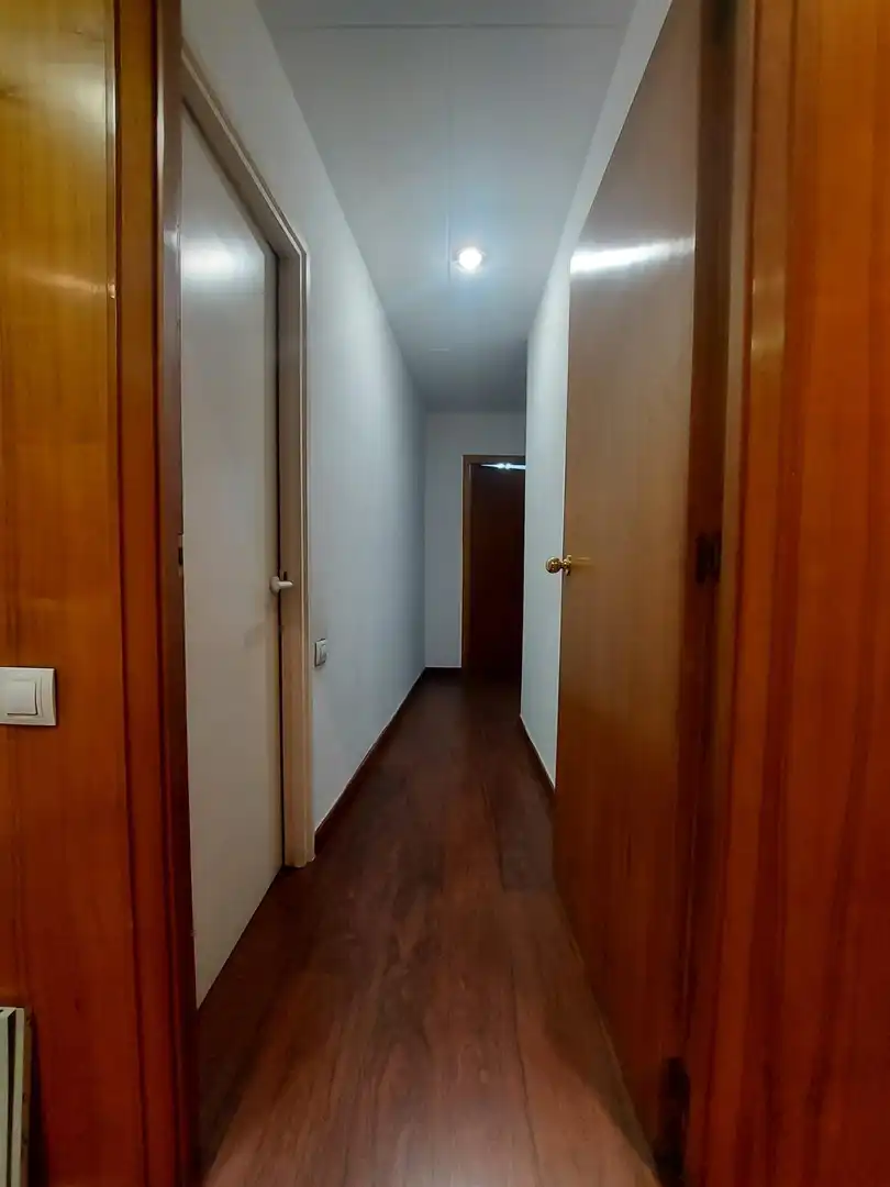 Office for sale in Murcia  with Air Conditioner and Heating