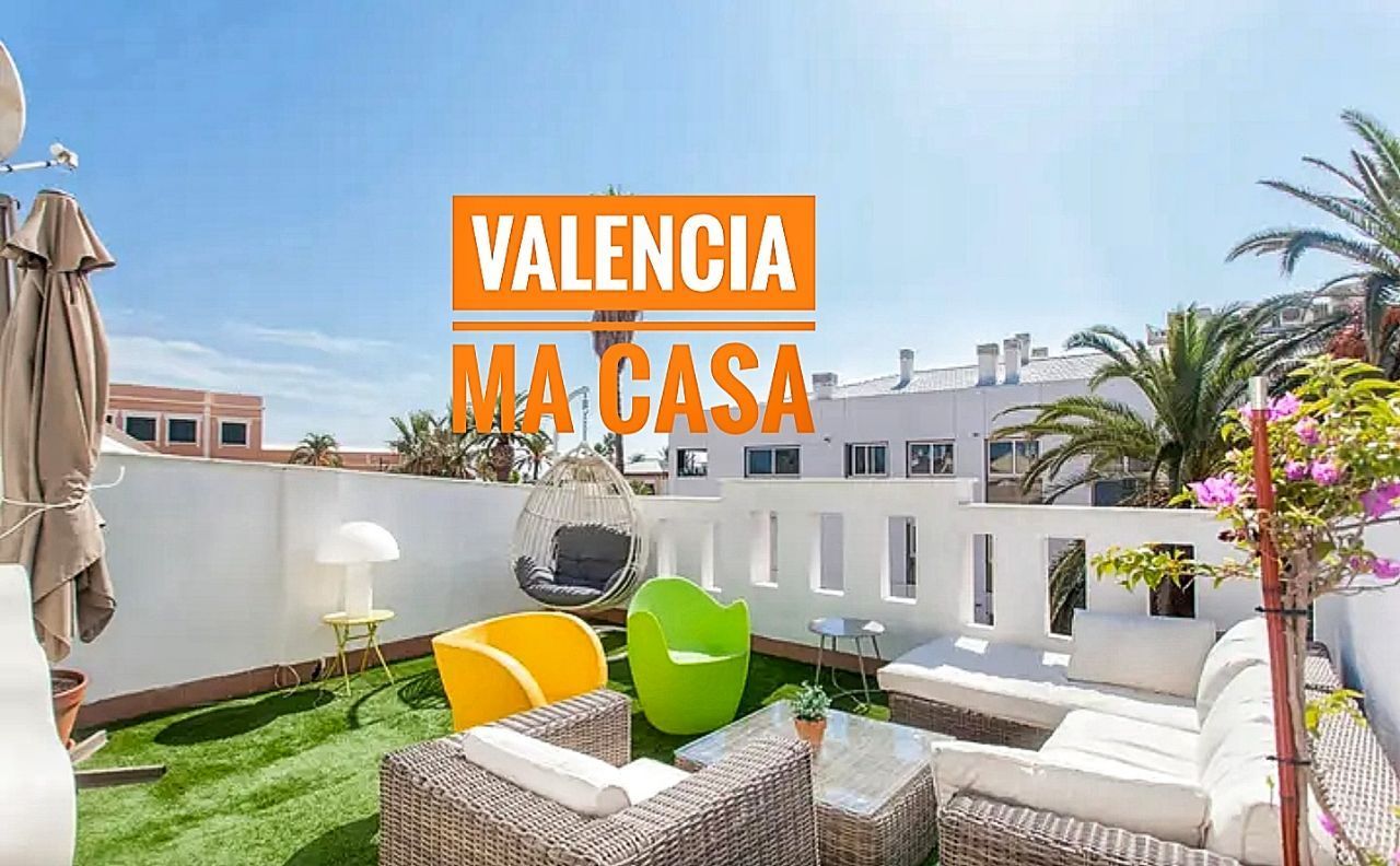 Terrace of House or chalet to rent in  Valencia Capital  with Air Conditioner, Heating and Private garden